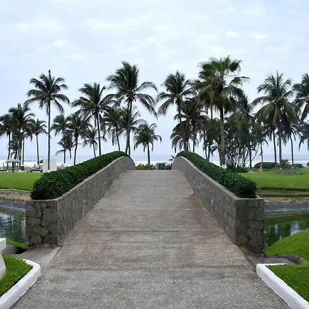 A Pie De Playa / Albercas / Gym / Mayan Island Acapulco Exterior photo