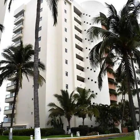 A Pie De Playa / Albercas / Gym / Mayan Island Acapulco Exterior photo