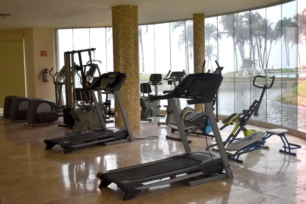 A Pie De Playa / Albercas / Gym / Mayan Island